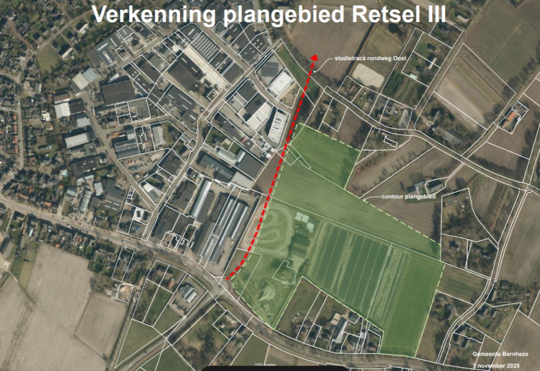 Luchtfoto met locatie/contour plangebied in Heeswijk Dinther